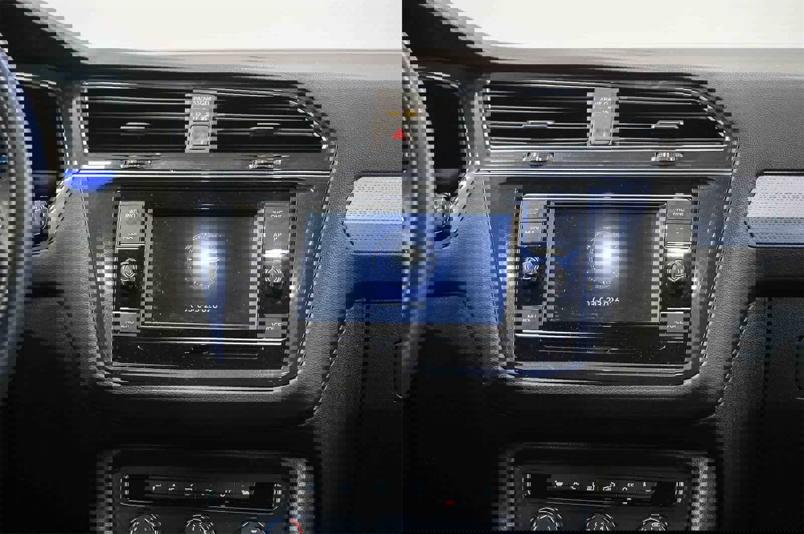 Used 2023 Volkswagen Tiguan S image 14