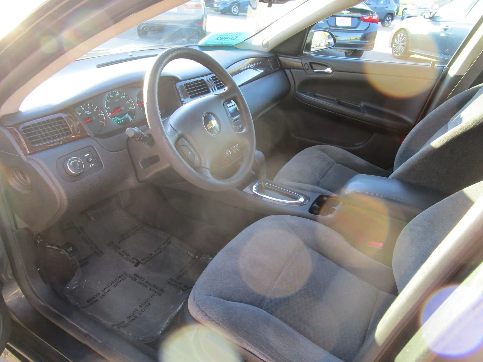 Used 2015 Chevrolet Impala LT w/ LT Sunroof Package FWD image 13