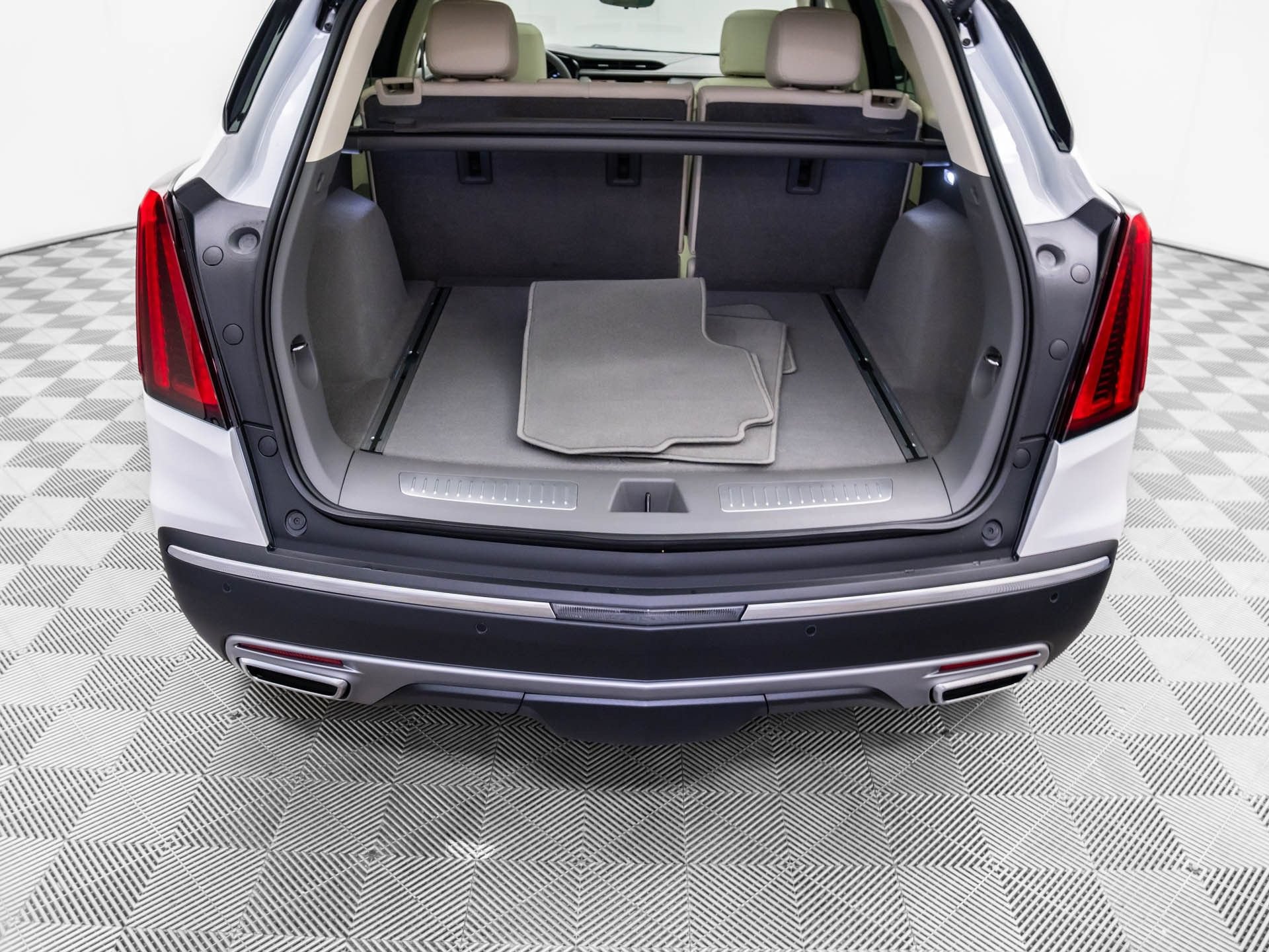New 2026 Cadillac XT5 Premium Luxury w/ Driver Assist Package AWD/4WD image 30