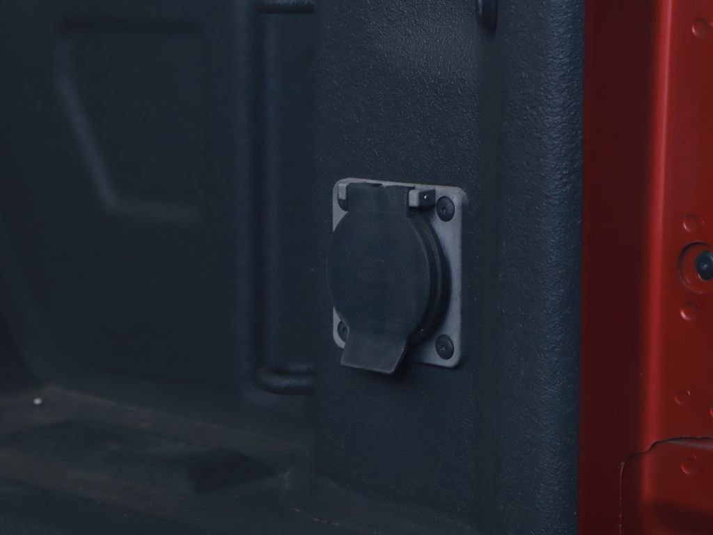 Used 2020 GMC Sierra 1500 AT4 w/ AT4 Premium Package image 16