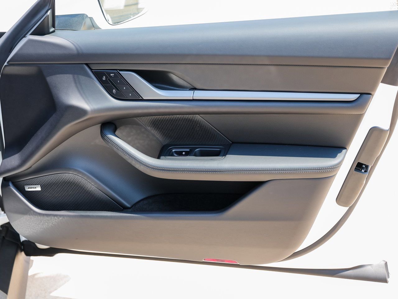 New 2026 Porsche Taycan AWD/4WD image 26