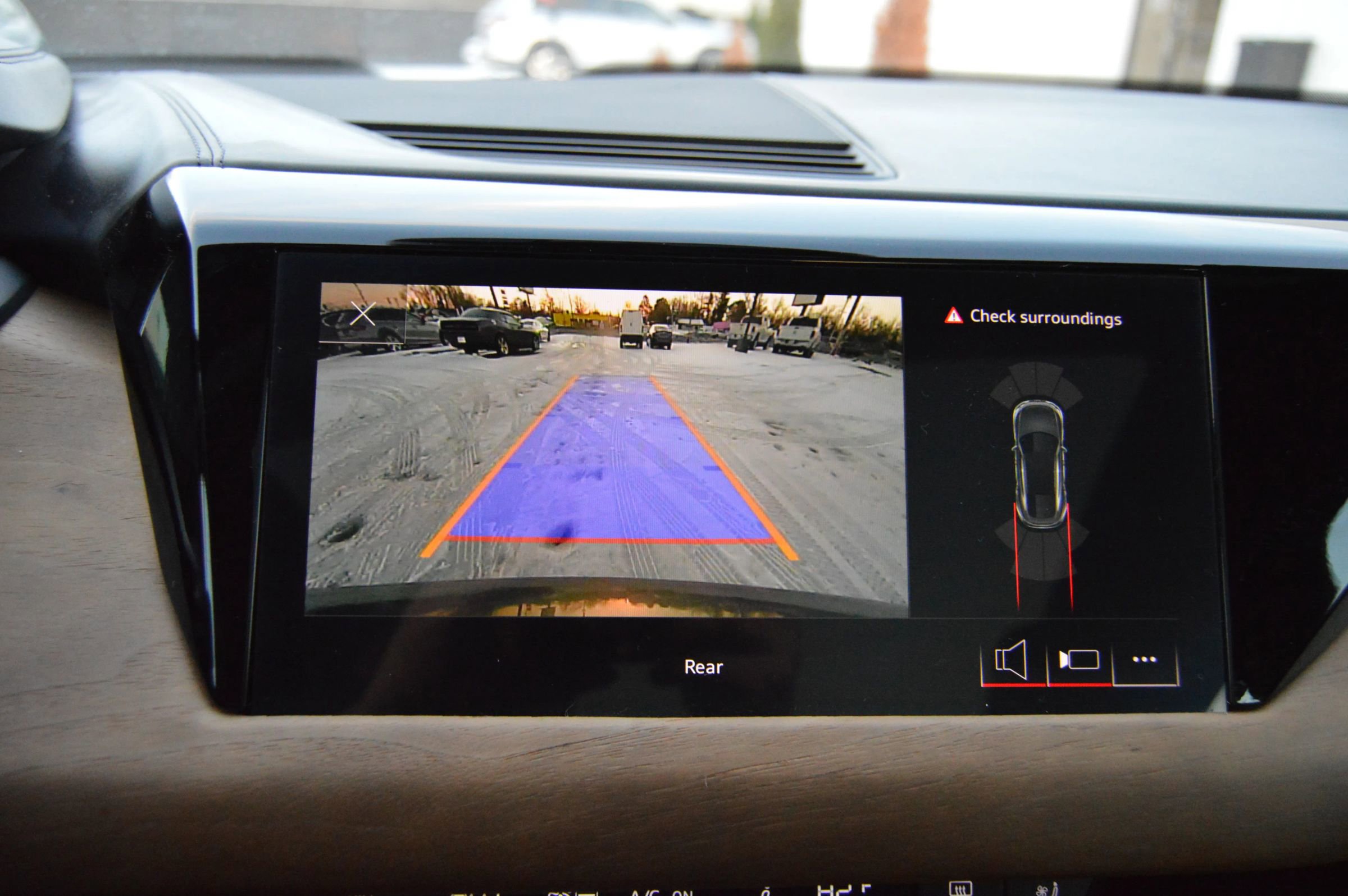 Used 2023 Audi e-tron GT Premium Plus image 19