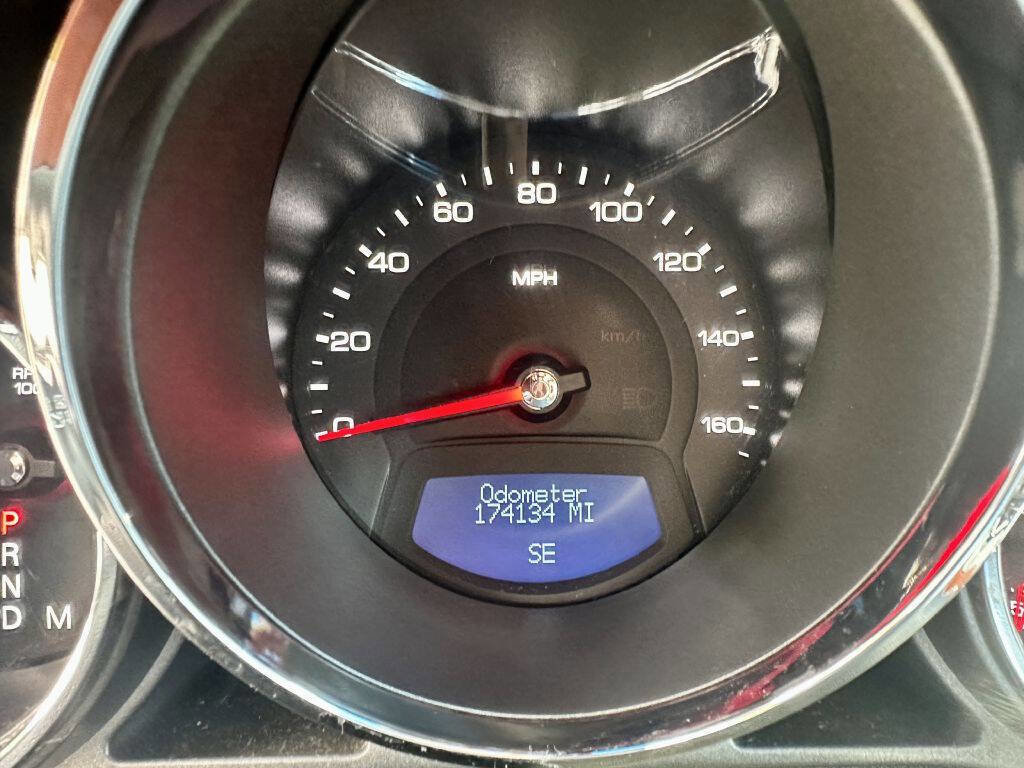 Used 2010 Cadillac CTS Premium image 20