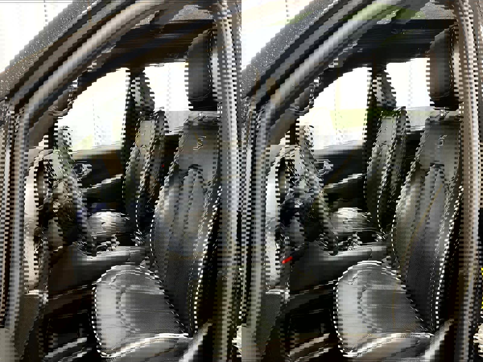 Used 2025 Chrysler Pacifica Limited image 10