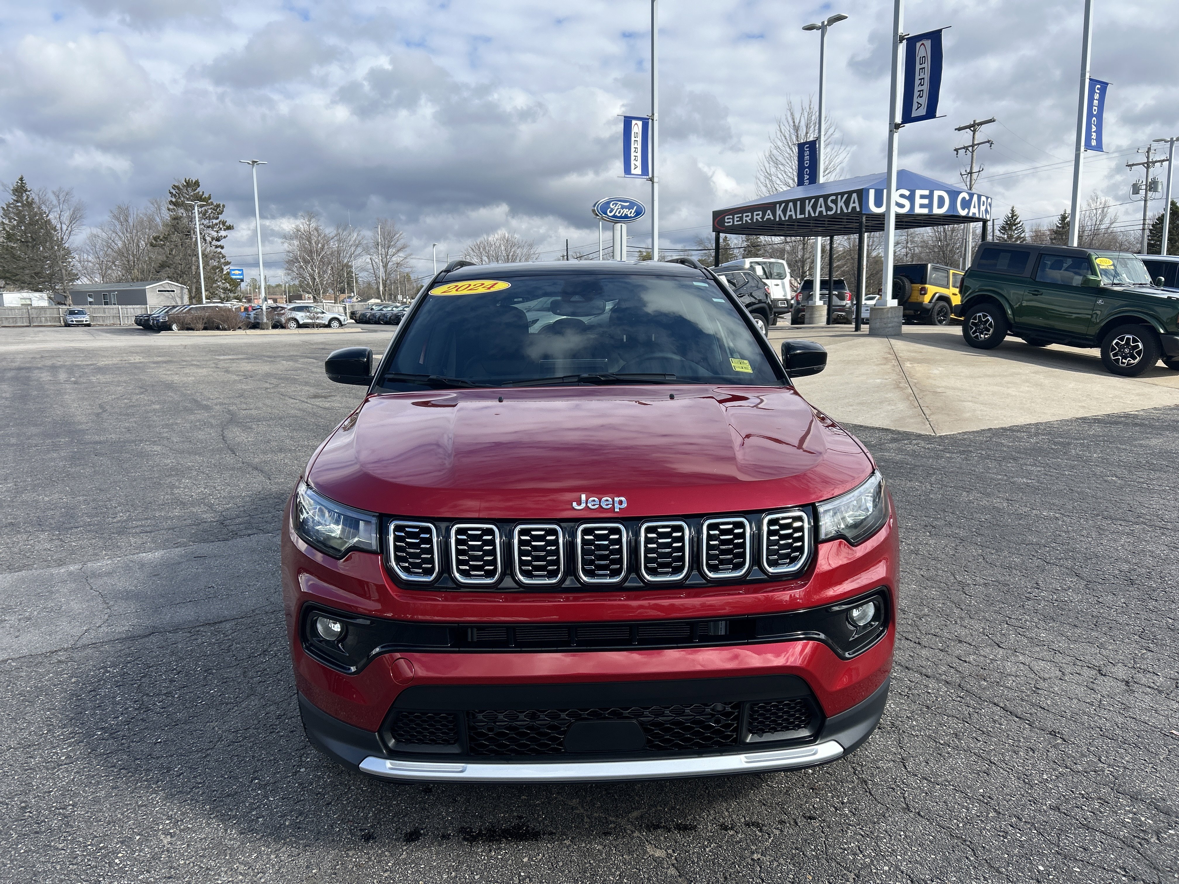 Used 2024 Jeep Compass Limited image 8