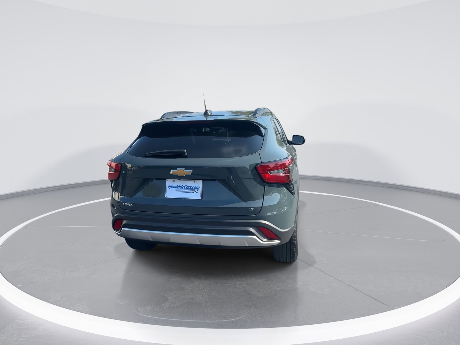 Used 2025 Chevrolet Trax LT image 8