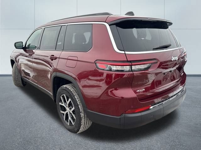 Used 2025 Jeep Grand Cherokee L Limited image 2