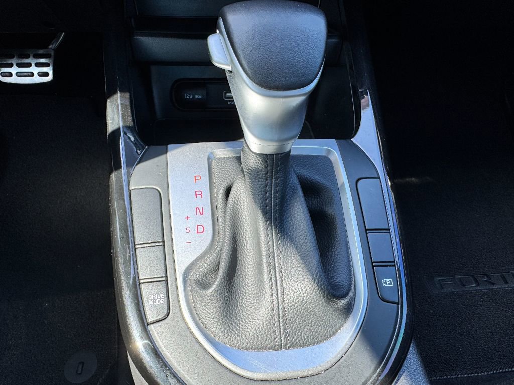 Used 2023 Kia Forte GT-Line image 19