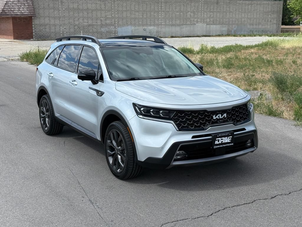 Used 2022 Kia Sorento SX Prestige AWD/4WD image 2