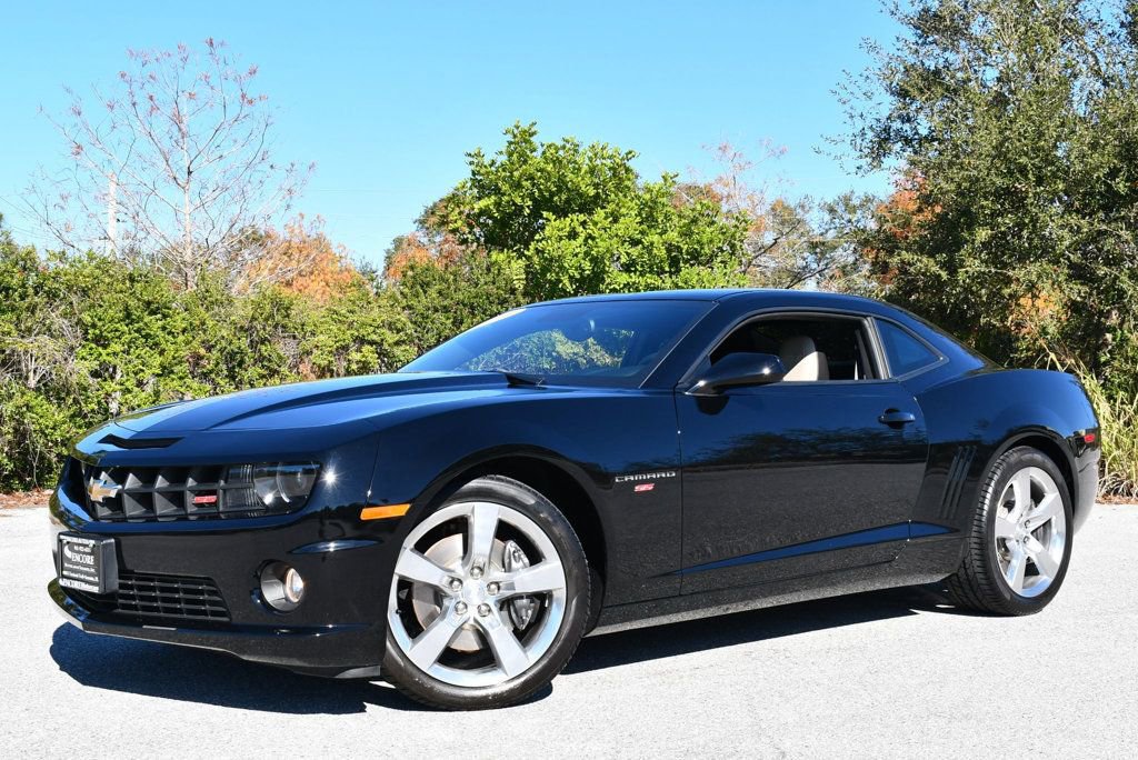 Used 2010 Chevrolet Camaro SS w/ RS Package image 23