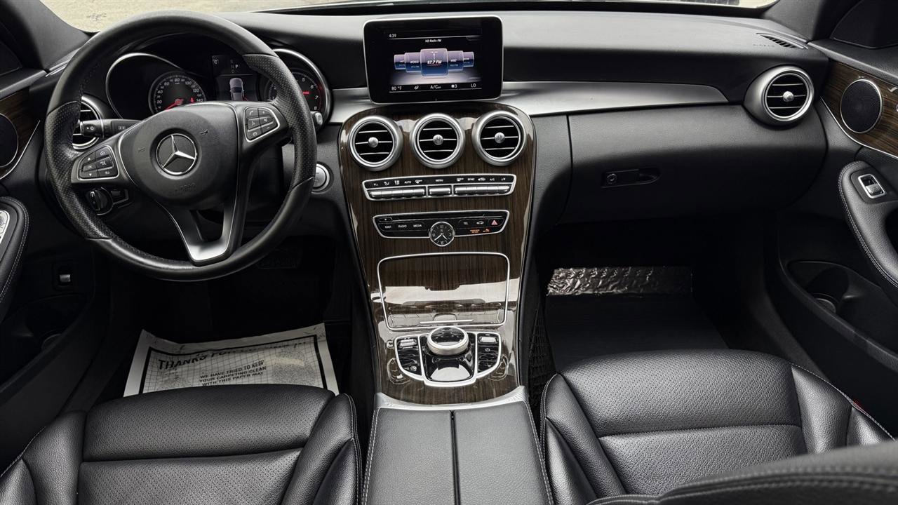 Used 2018 Mercedes-Benz C 300 Sedan image 35