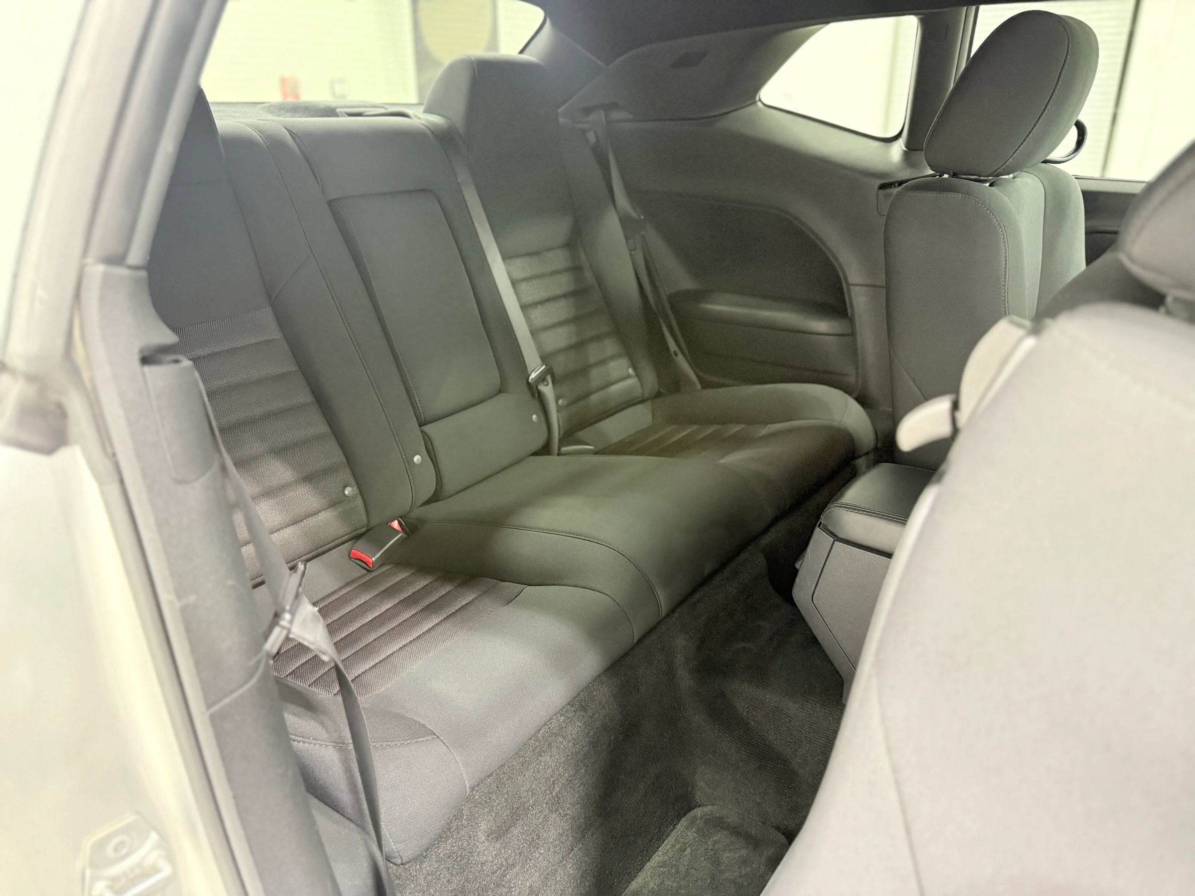 Used 2010 Dodge Challenger R/T image 28