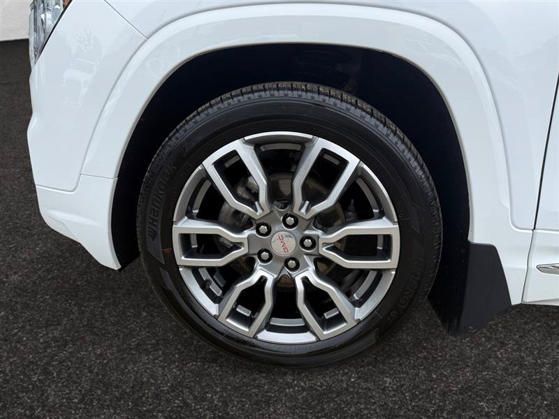 Used 2024 GMC Terrain Denali w/ LPO, Floor Liner Package AWD/4WD image 17