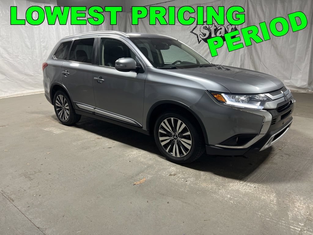 Used 2020 Mitsubishi Outlander SE FWD image 1
