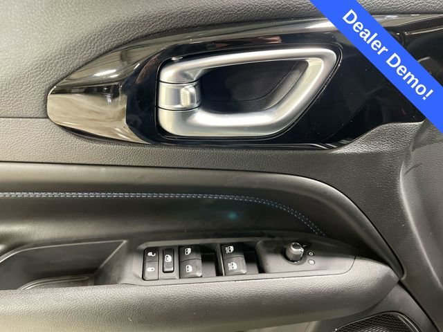 New 2026 Jeep Compass Latitude image 13