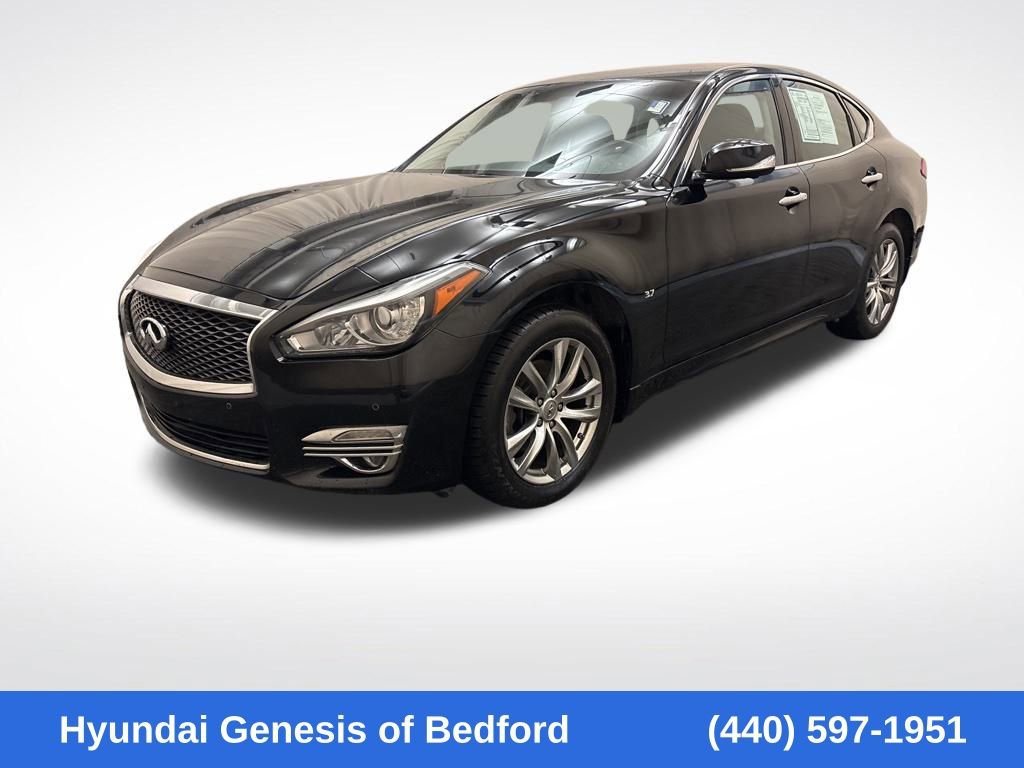 Used 2019 INFINITI Q70 Luxe