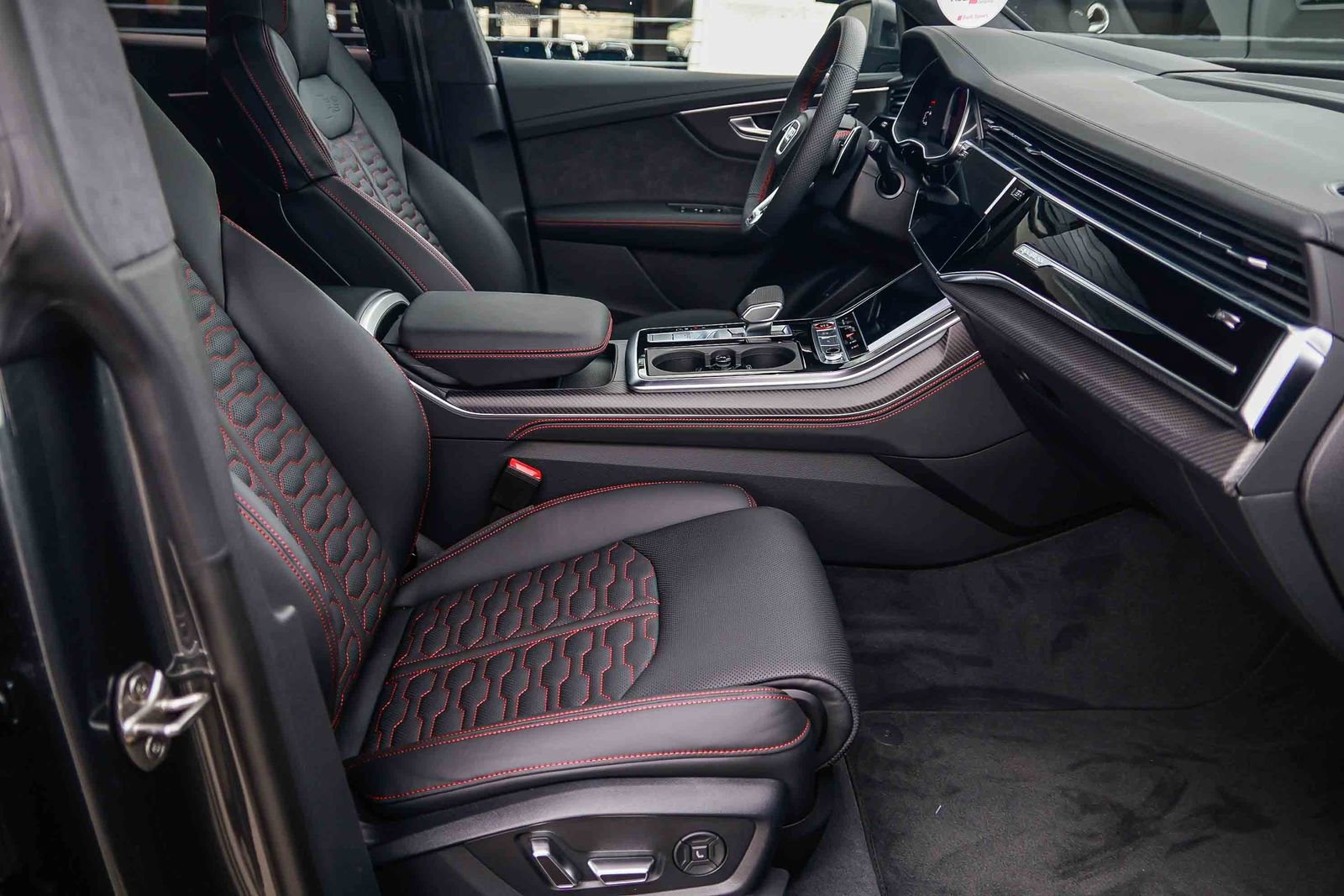 New 2026 Audi RS Q8 performance image 18