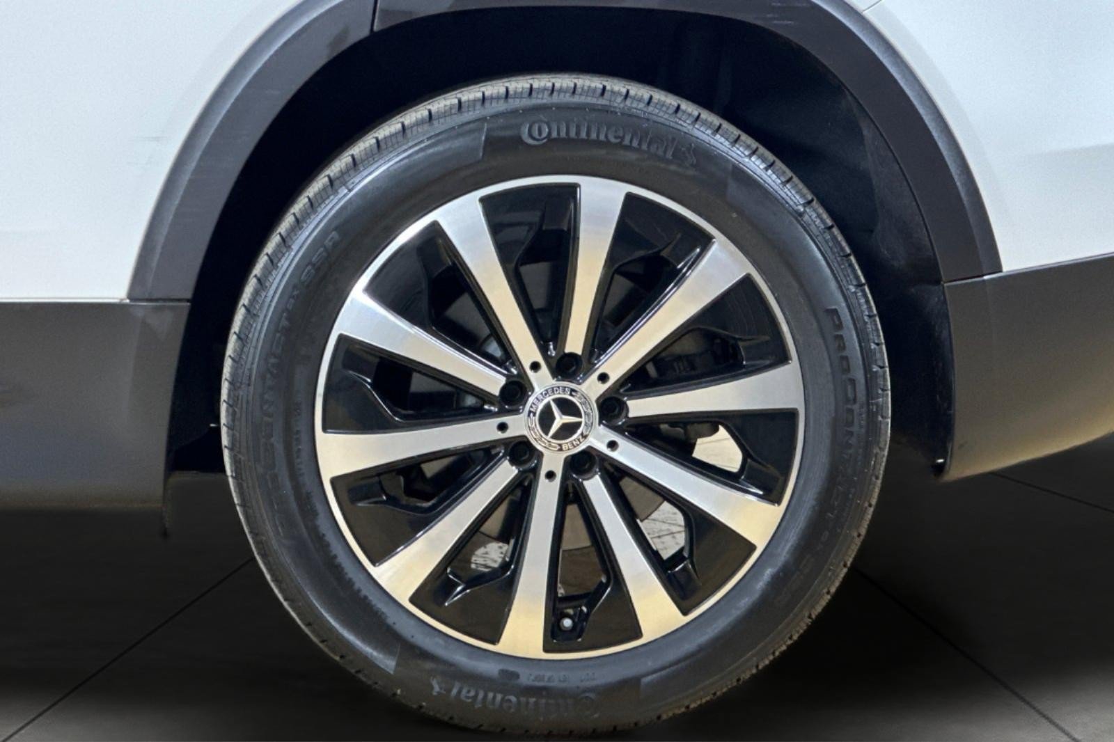 Used 2022 Mercedes-Benz GLB 250 image 25