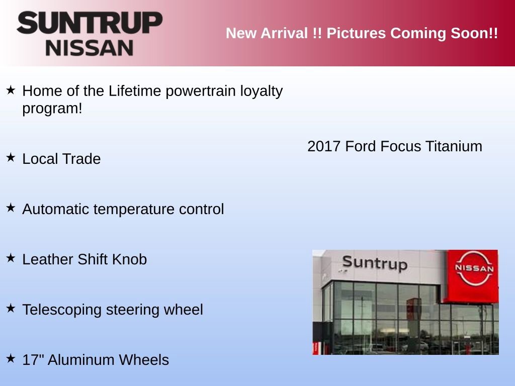 Used 2017 Ford Focus Titanium FWD image 3