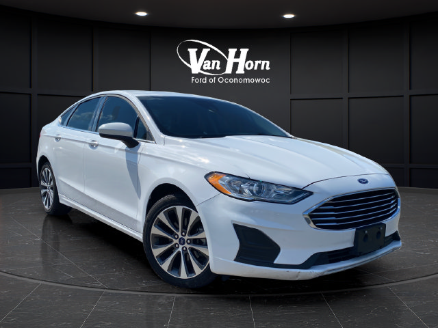 Used 2020 Ford Fusion SE AWD/4WD image 1