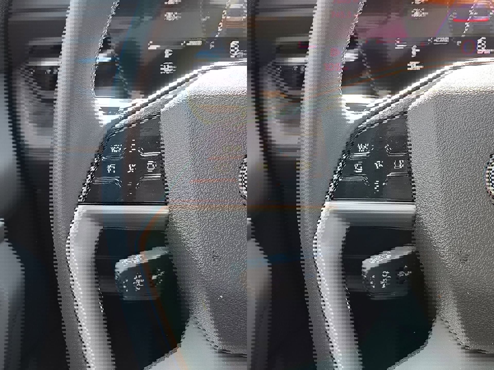 Certified 2025 Audi Q5 Premium w/ Convenience Package image 21