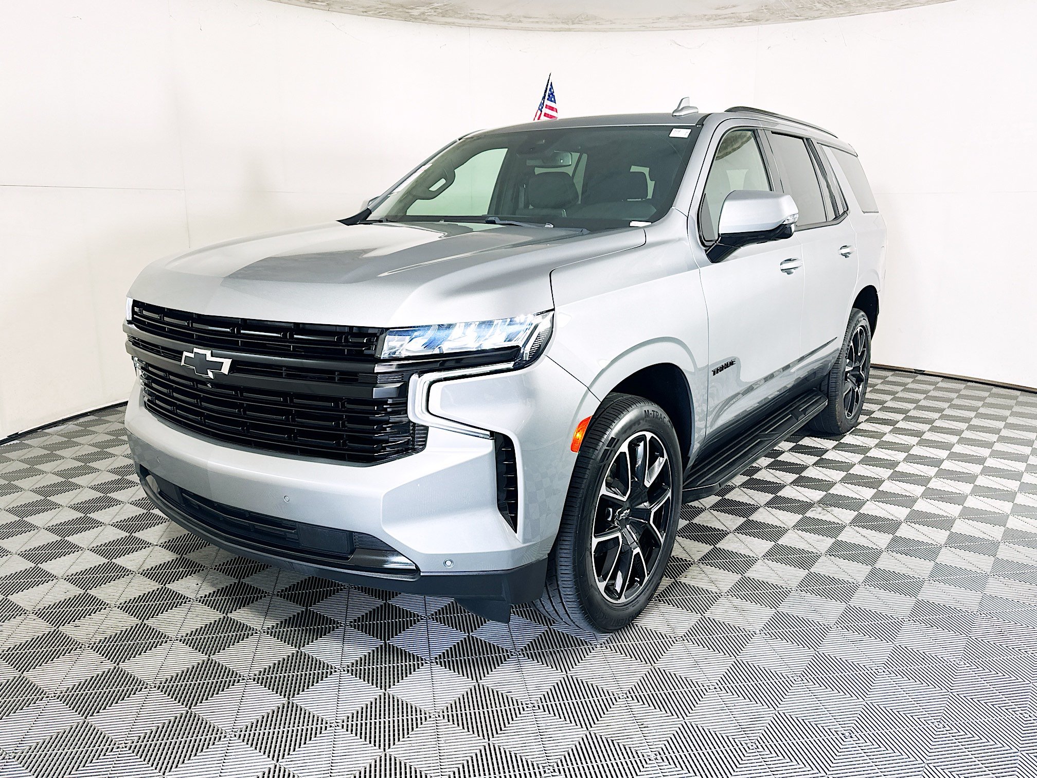 Used 2023 Chevrolet Tahoe RST w/ Luxury Package RWD image 7