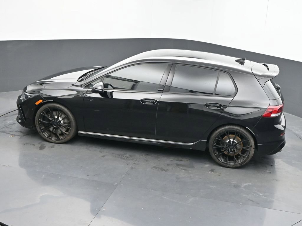 Used 2025 Volkswagen Golf R Black Edition image 40