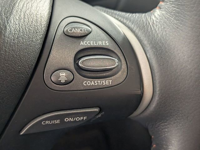 Used 2019 Nissan Pathfinder SL image 18