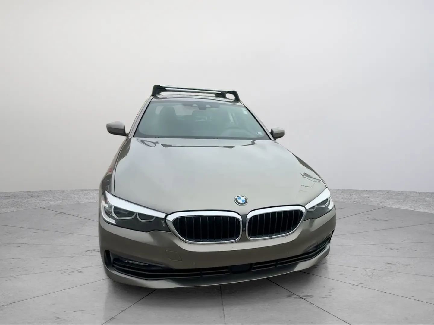 Used 2017 BMW 530i xDrive AWD/4WD image 14
