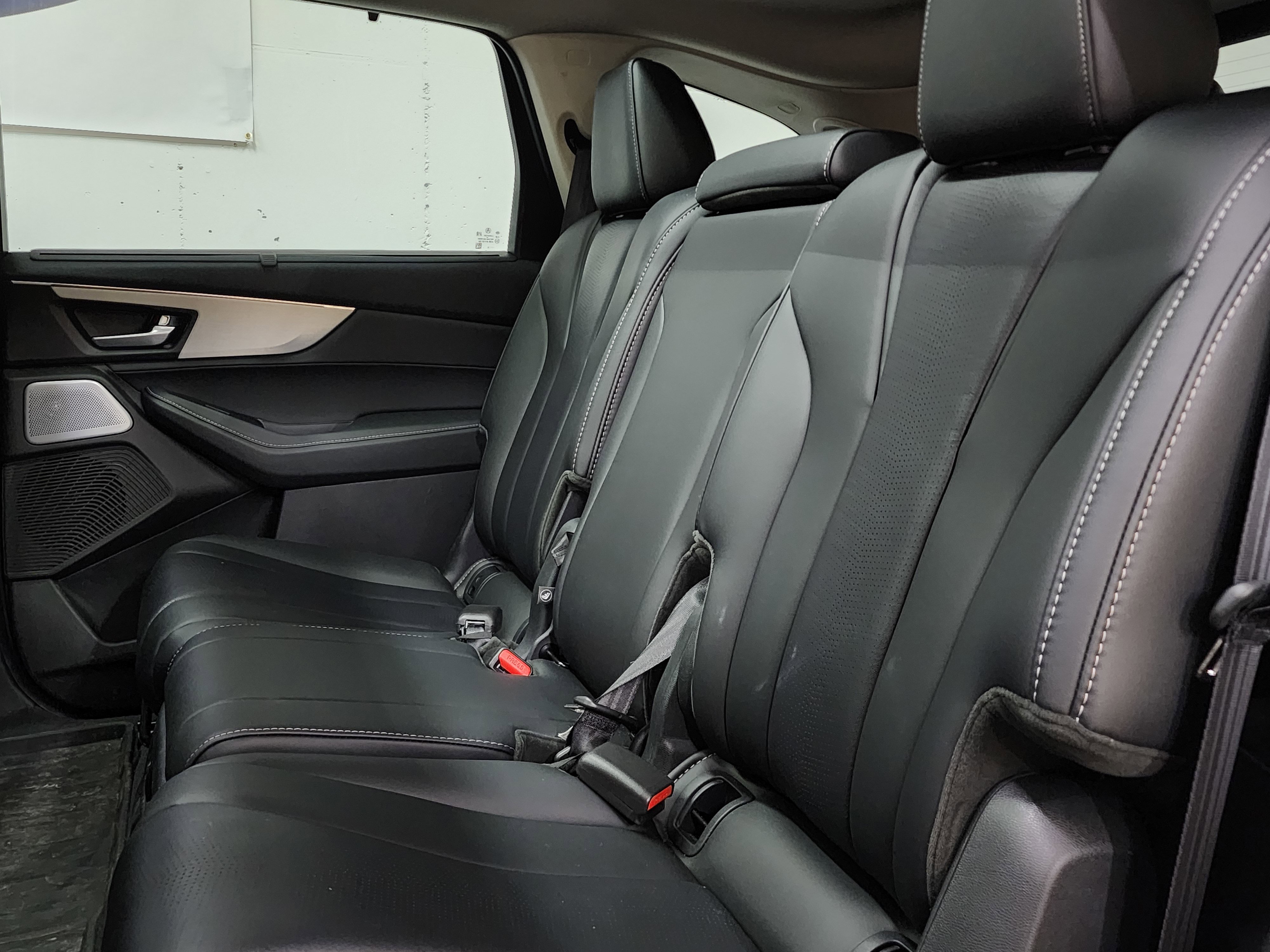 Certified 2025 Acura MDX SH-AWD w/ Technology Package image 18