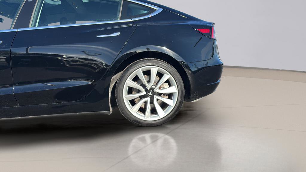 Used 2020 Tesla Model 3 Standard Range Plus image 25