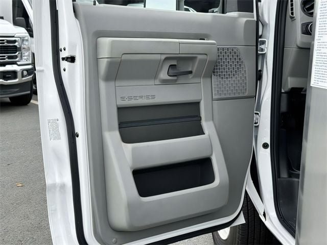 New 2025 Ford E-350 and Econoline 350 Super Duty w/ Driver's Safety Package RWD image 24