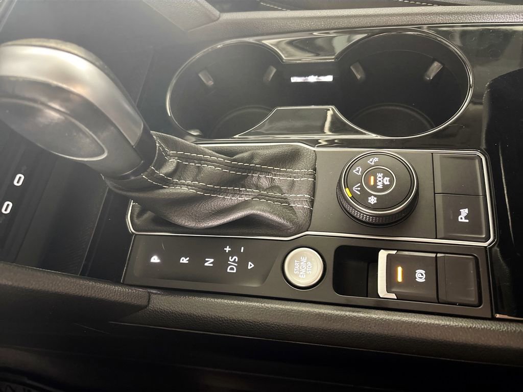 Certified 2022 Volkswagen Atlas SEL image 19