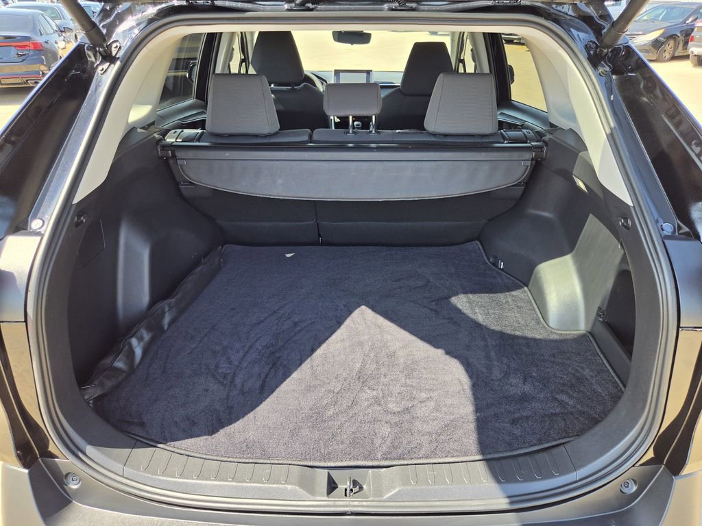 Used 2025 Toyota RAV4 XLE w/ Convenience Package FWD image 31