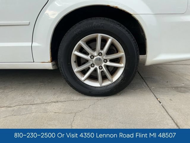 Used 2014 Dodge Grand Caravan SXT FWD image 26