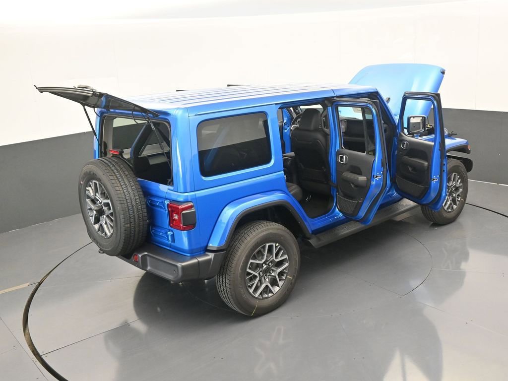 Used 2025 Jeep Wrangler Unlimited Sahara AWD/4WD image 67
