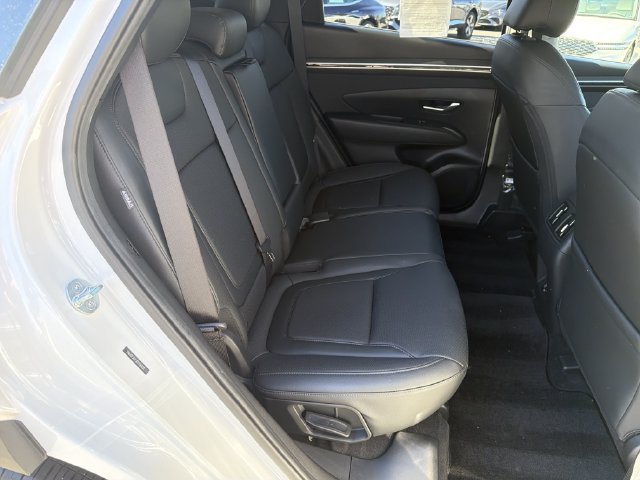 Certified 2024 Hyundai Tucson SEL w/ Convenience Package FWD image 18