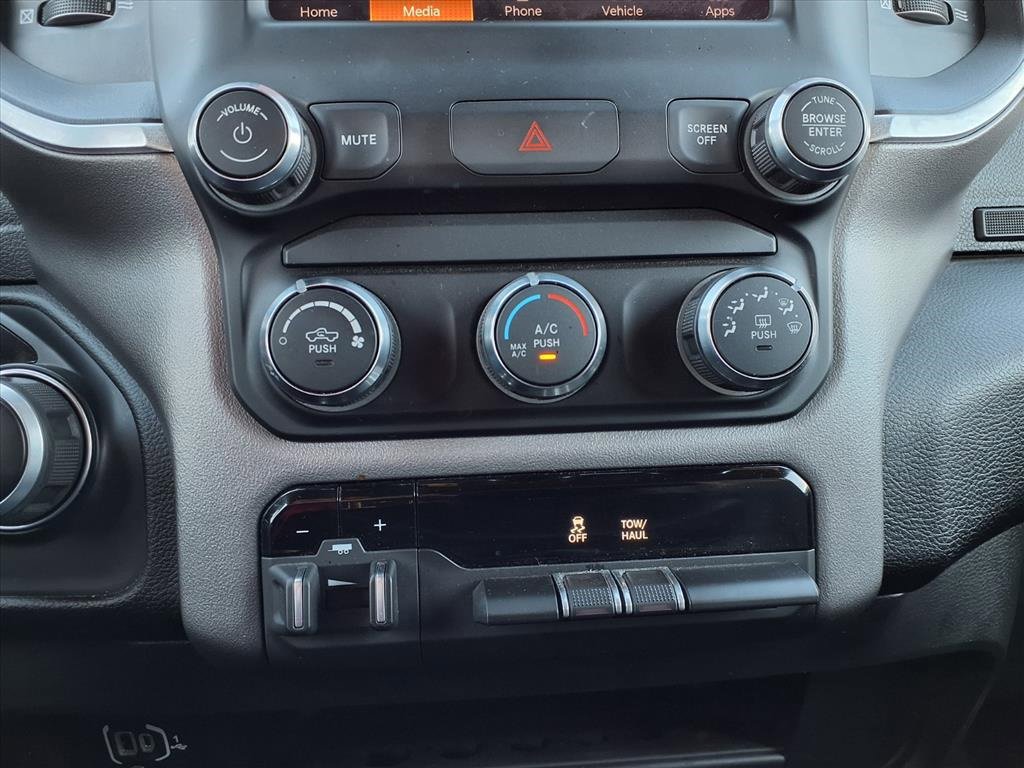 Used 2024 RAM 2500 Big Horn w/ Bed Utility Group image 6