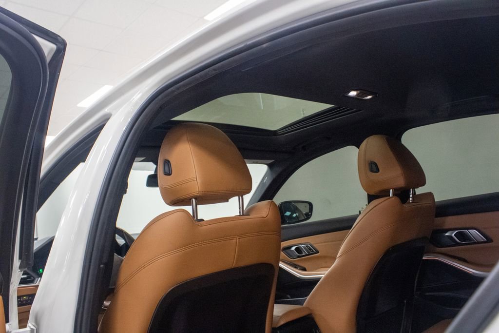 Used 2021 BMW 330e w/ Convenience Package image 12