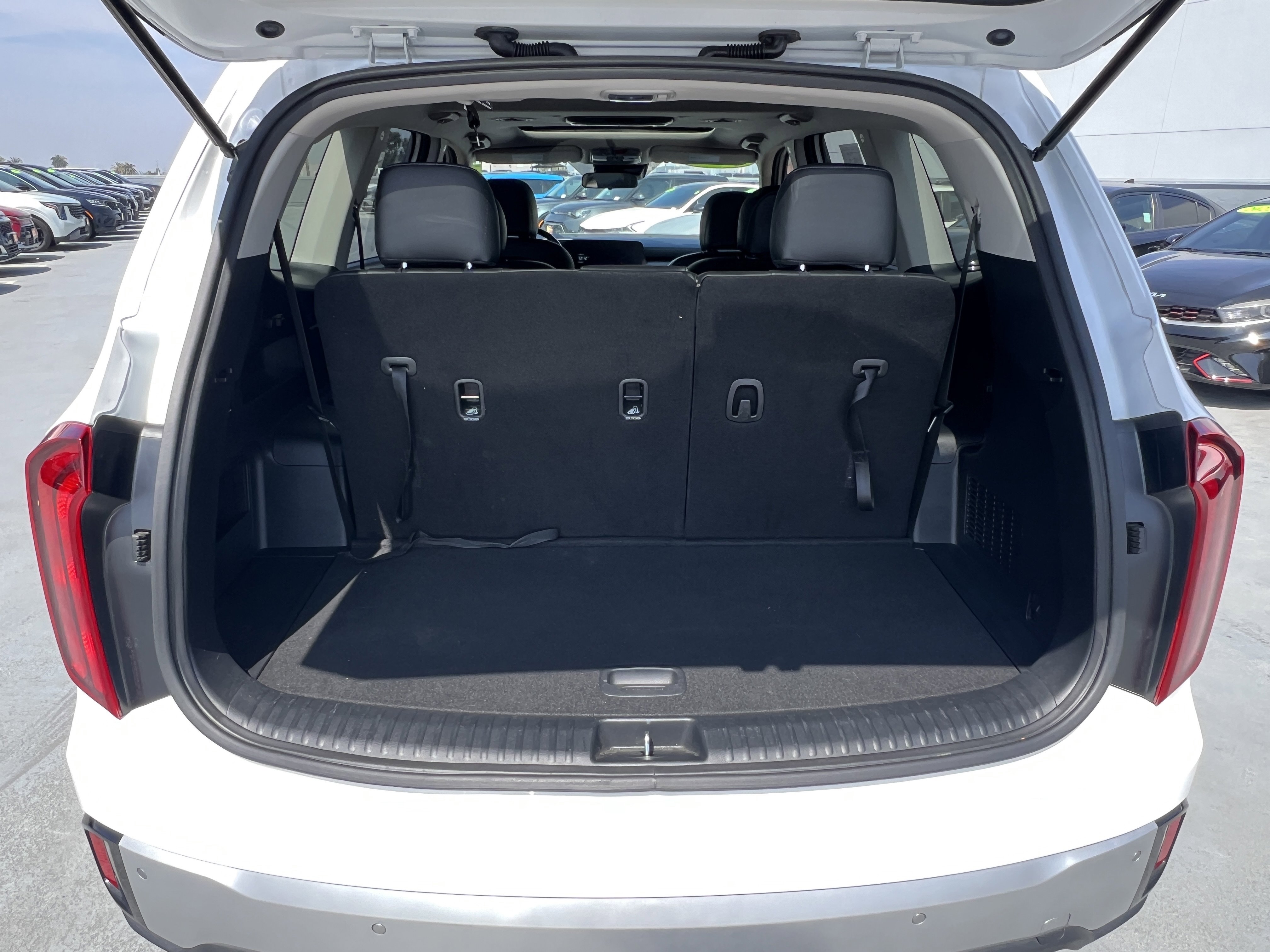 Certified 2023 Kia Telluride S w/ S Sunroof Package image 22