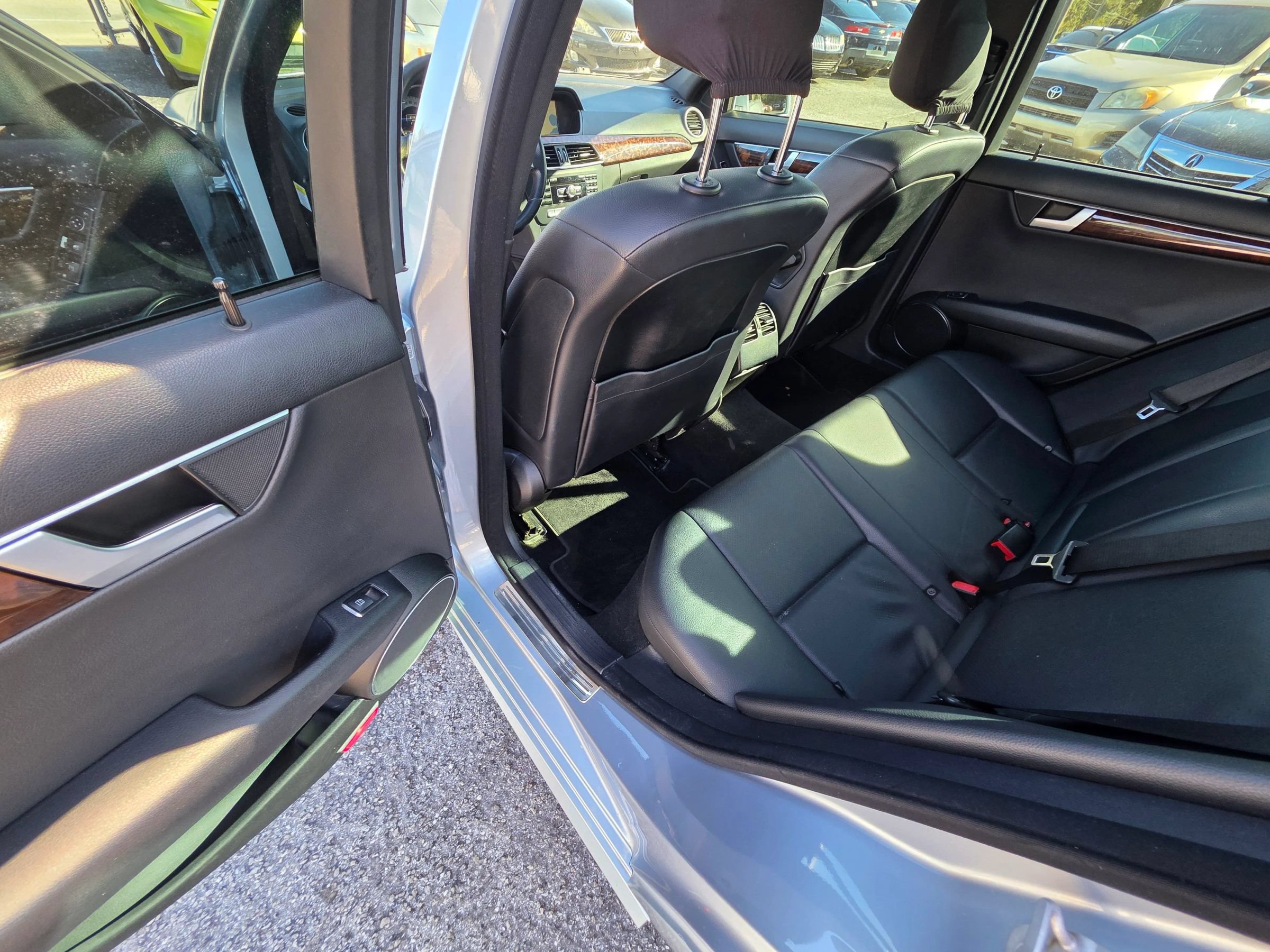 Used 2013 Mercedes-Benz C 300 4MATIC Sedan image 13