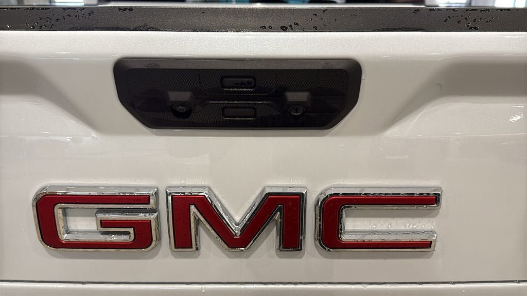 New 2026 GMC Sierra 1500 SLT AWD/4WD image 9