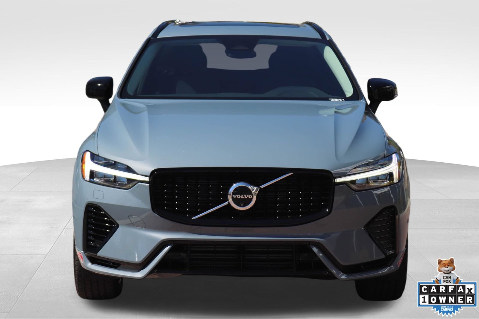 Used 2024 Volvo XC60 T8 Plus w/ Protection Package Premier AWD/4WD image 2