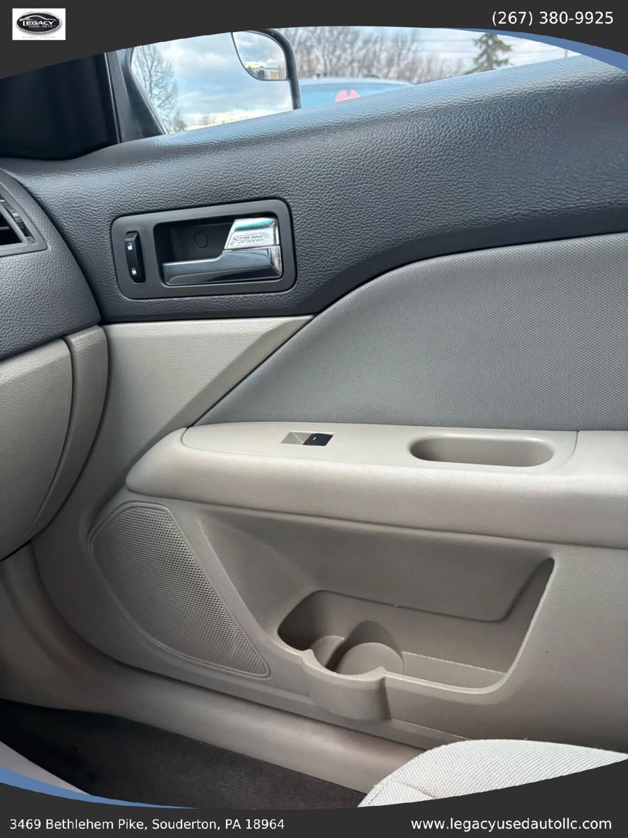 Used 2012 Ford Fusion S FWD image 34