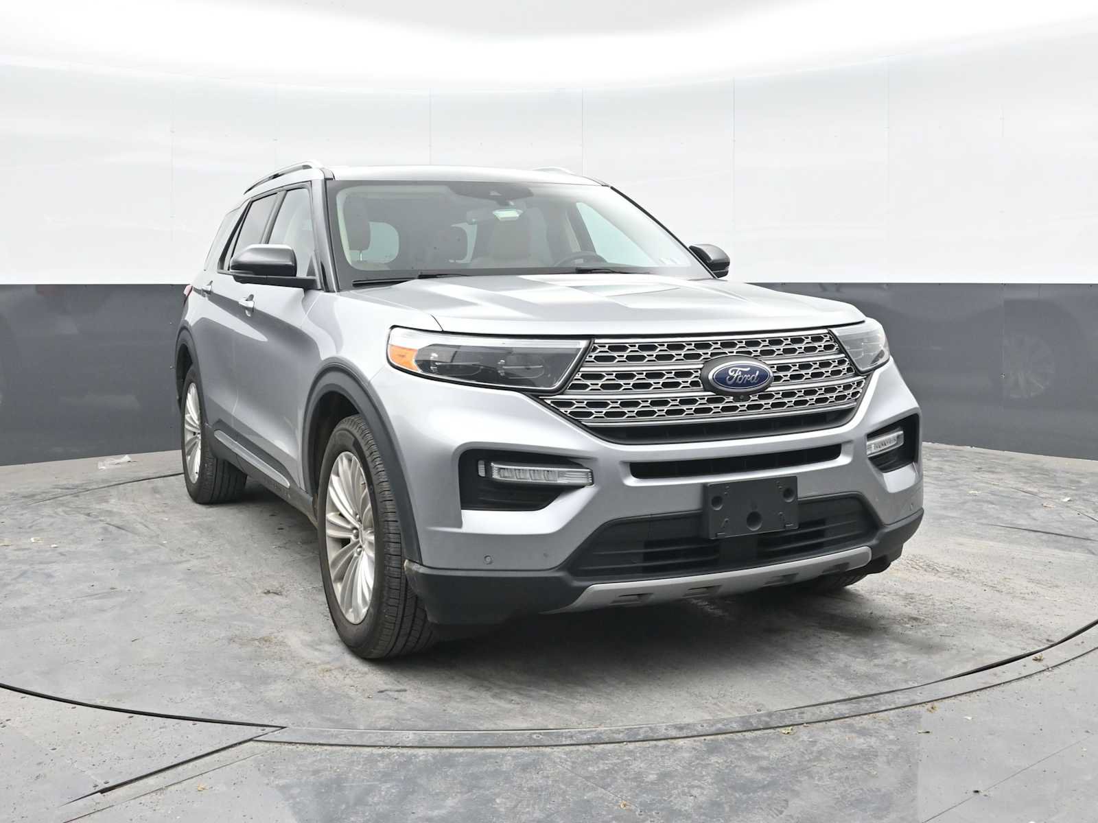 Used 2020 Ford Explorer Limited AWD/4WD image 6