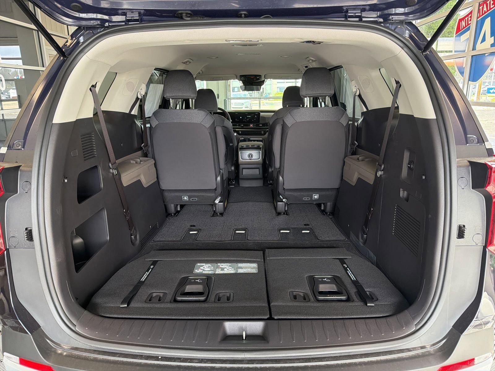 New 2026 Kia Carnival LX image 10