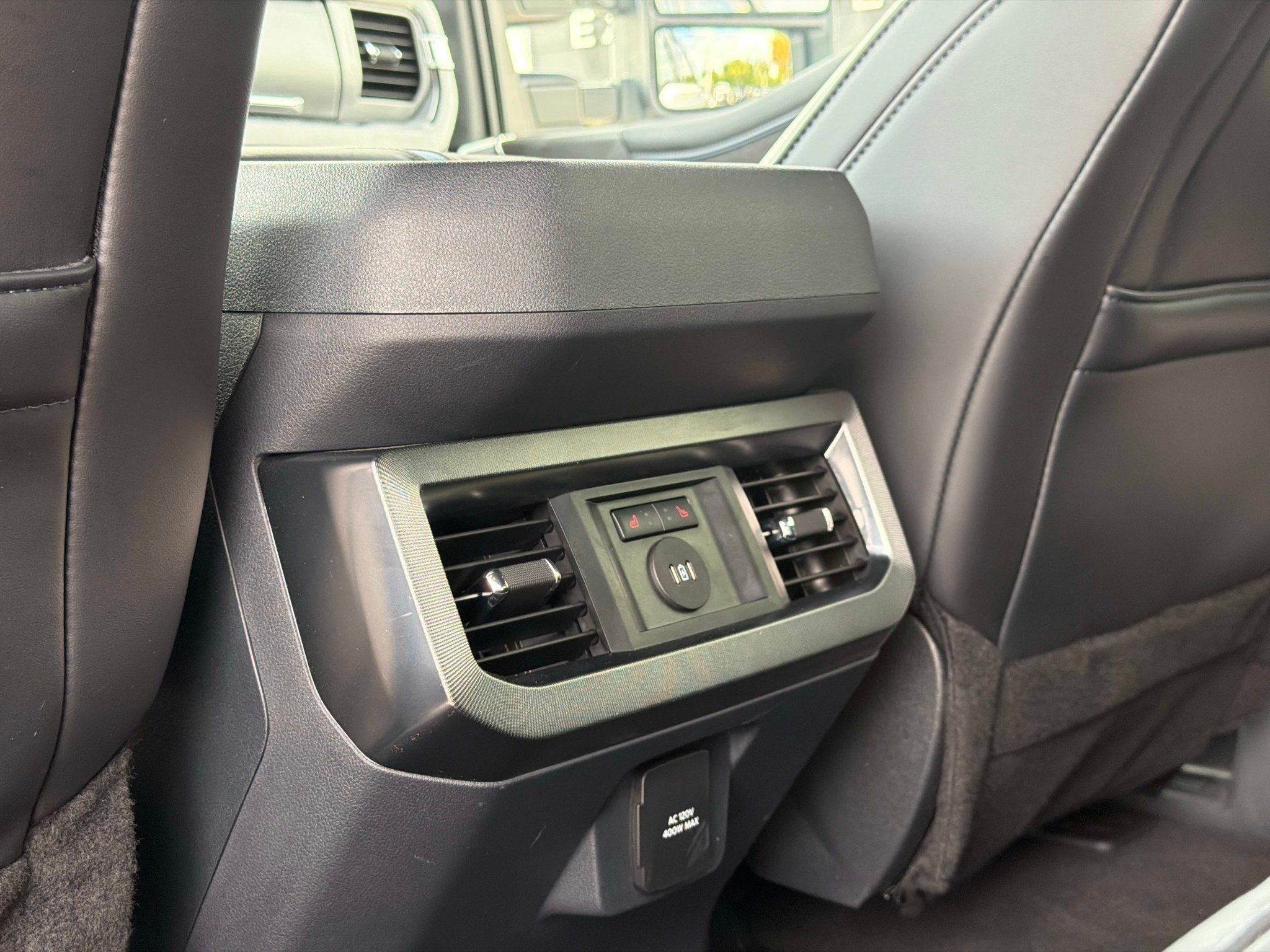 Used 2025 Ford F250 Platinum AWD/4WD image 28