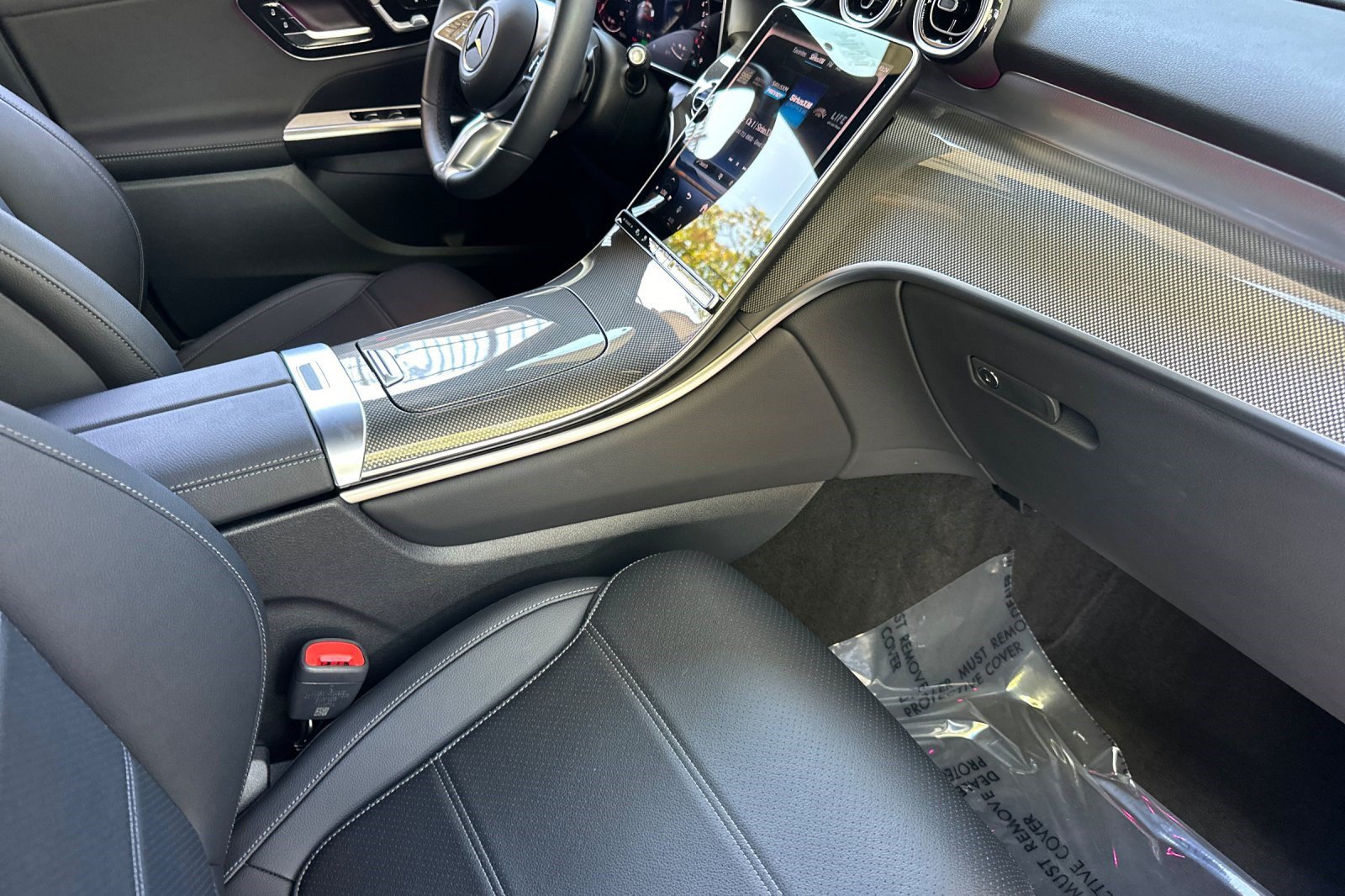 Certified 2025 Mercedes-Benz GLC 350e 4MATIC image 19