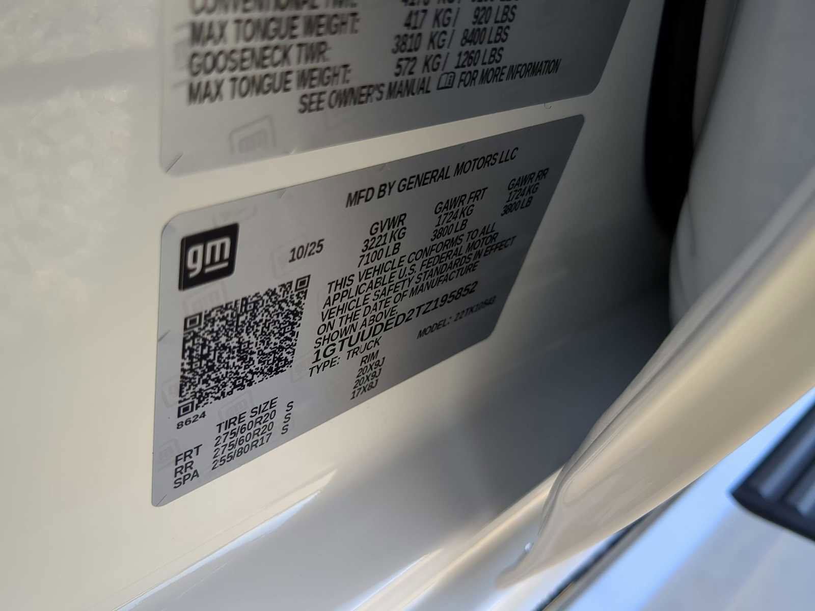 New 2026 GMC Sierra 1500 SLT w/ SLT Premium Package image 32