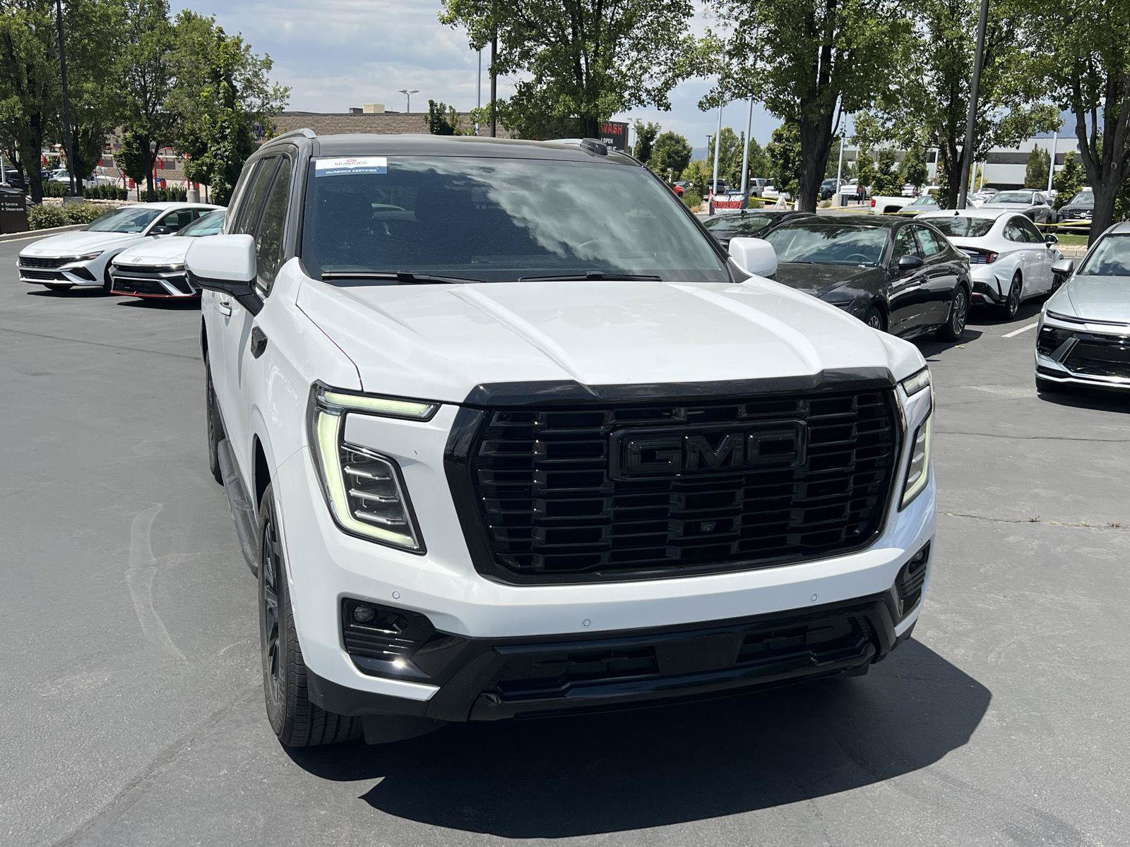 Used 2025 GMC Yukon XL Denali AWD/4WD image 4